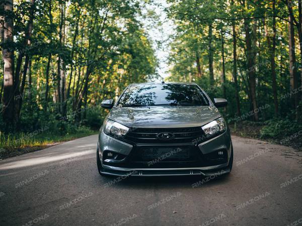 LADA Vesta на литых дисках XXR 527 R17 - Фото № 4