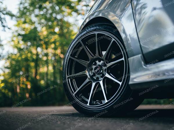 LADA Vesta на литых дисках XXR 527 R17 - Фото № 7