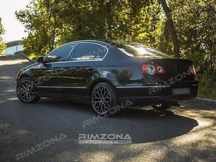 Volkswagen Passat b6 на литых дисках в стиле VOSSEN HF-2 R18 - Фото № 1