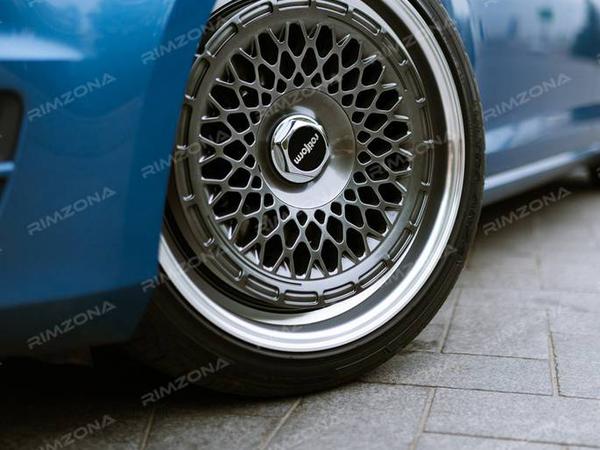 Volkswagen Golf 7 на литых дисках Rotiform R18 5x112 5x114.3 8.5j ET35 - Фото № 3
