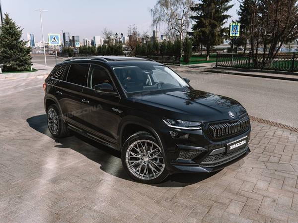 SKODA KODIAQ НА ЛИТЫХ ДИСКАХ В СТИЛЕ VORSTEINER LK013 R20 - Фото № 3