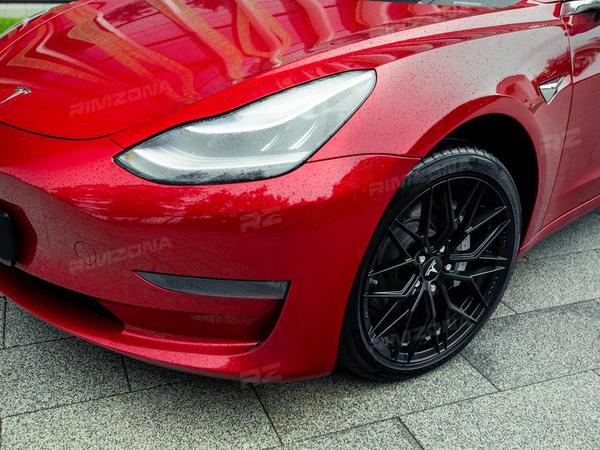 TESLA MODEL 3 НА ЛИТЫХ ДИСКАХ VORSTEINER VFF-107 R18 - Фото № 2