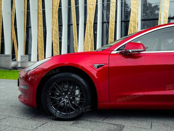 TESLA MODEL 3 НА ЛИТЫХ ДИСКАХ VORSTEINER VFF-107 R18 - Фото № 4
