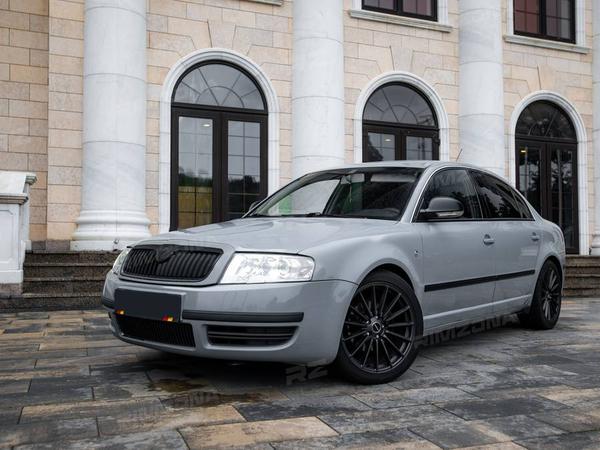 SKODA SUPERB НА ЛИТЫХ ДИСКАХ В СТИЛЕ VOSSEN VPS305 R18 - Фото № 1