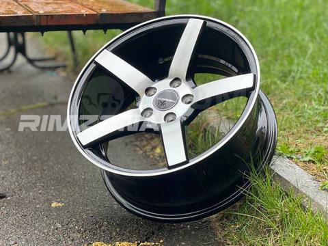 Литой диск В СТИЛЕ VOSSEN CV3 R15 7J 5x100 ET33 dia 73.1