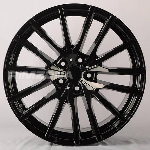Литой диск KOKO KUTURE 0212 R22 10/11J 5x112 ET33/40 dia 66.6