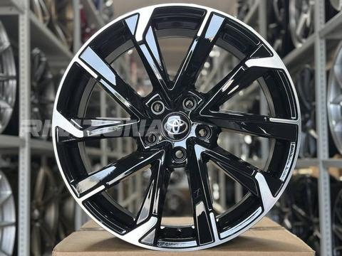 Литой диск В стиле Toyota 310347985982 R18 8J 5x114.3 ET45 dia 67.1
