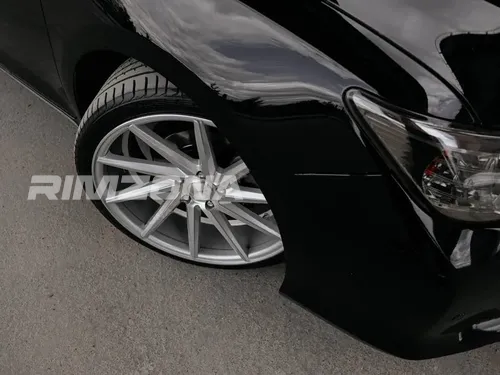 Литой диск В СТИЛЕ VOSSEN CVT R18 8J 5x114.3 ET35 dia 73.1 - Фото вживую на авто №4