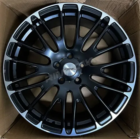 Литой диск В СТИЛЕ VOSSEN -RP913 R20 10J 5x112 ET35 dia 66.6