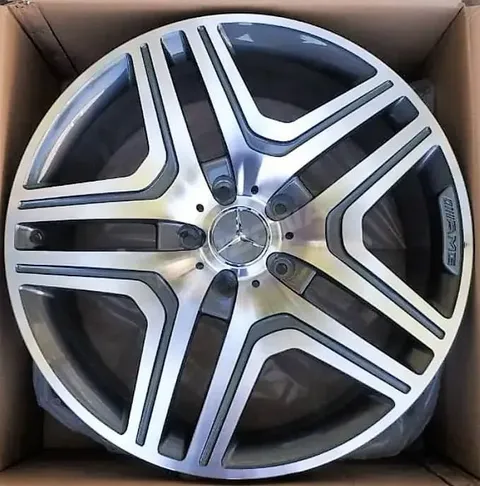 Литой диск В стиле Mercedes AMG 5 Double Spoke R19 8.5J 5x112 ET32 dia 66.6