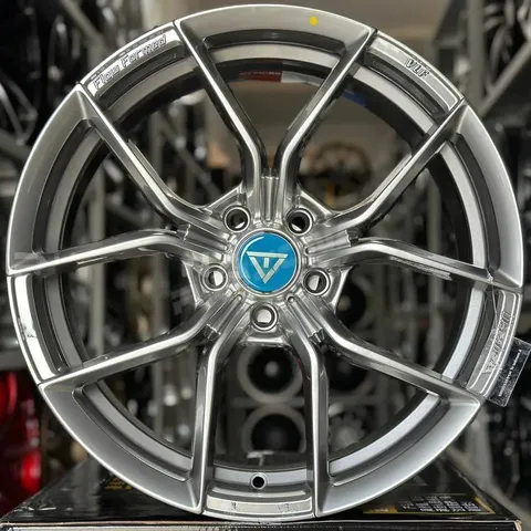 Литой диск WHEELEGEND VLF-P02 R18 8J 5x105 ET38 dia 56.6