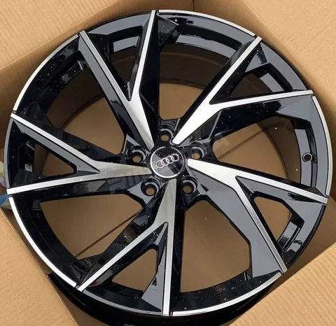 Литой диск В стиле Audi 5 Double Spoke R20 9J 5x112 ET30 dia 66.5