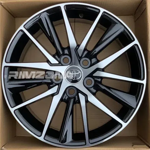 Литой диск В стиле Toyota Camry XV75 R18 8J 5x114.3 ET50 dia 60.1