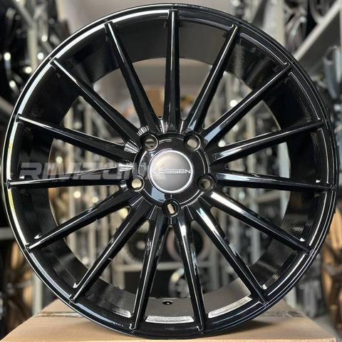 Литой диск В СТИЛЕ VOSSEN VPS305 R18 8J 5x114.3 ET40 dia 73.1