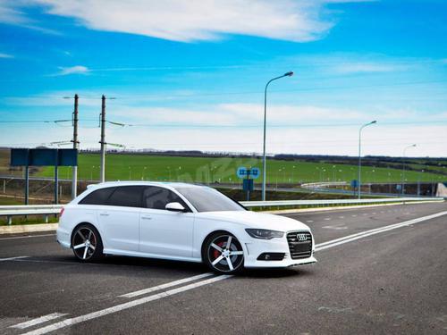 Литой диск В СТИЛЕ VOSSEN VL0703 R16 7J 5x100 ET33 dia 73.1 - Фото вживую на авто №4