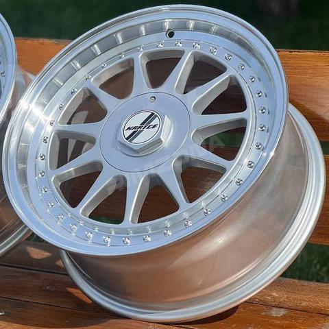 Литой диск OZ Hartge R17 7.5/8.5J 4x100/4x114.3 ET33/30 dia 73.1