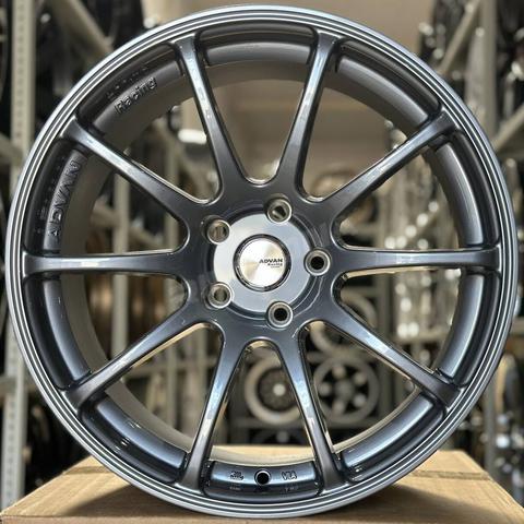 Литой диск ADVAN Racing RS R18 8/9J 5x114.3 ET30/25 dia 73.1