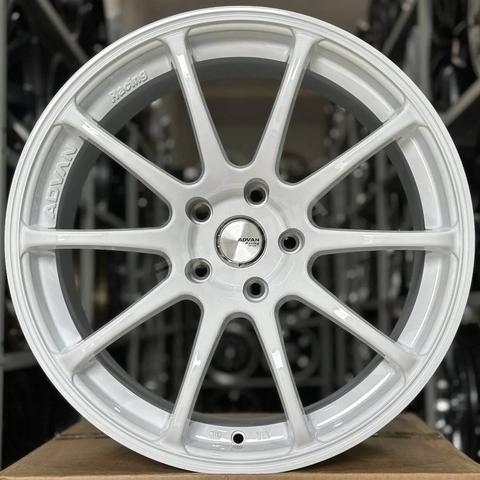 Литой диск ADVAN Racing RS R18 8/9J 5x114.3 ET30/25 dia 73.1