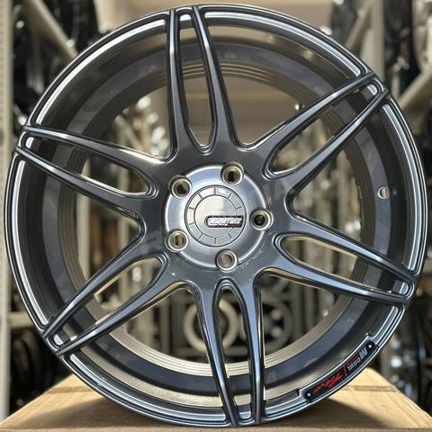 Литой диск COSMIS Racing MRII R17 7.5J 5x114.3 ET26 dia 73.1