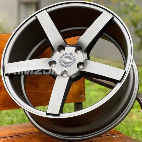 Литой диск В СТИЛЕ VOSSEN CV3 R17 7.5J 5x114.3 ET35 dia 73.1