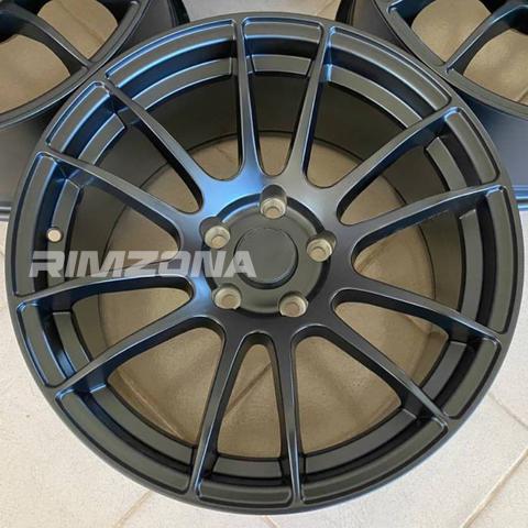 Литой диск RAYS Gram lights 57xtreme R17 9J 5x114.3 ET25 dia 73.1