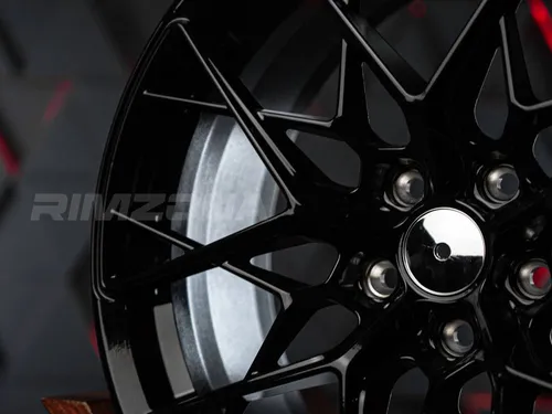 Литой диск HRE FF10 R19 8.5J 5x114.3 ET35 dia 73.1 - Фото вживую №5